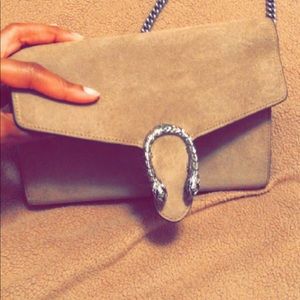 AUTHENTIC GUCCI PURSE!!